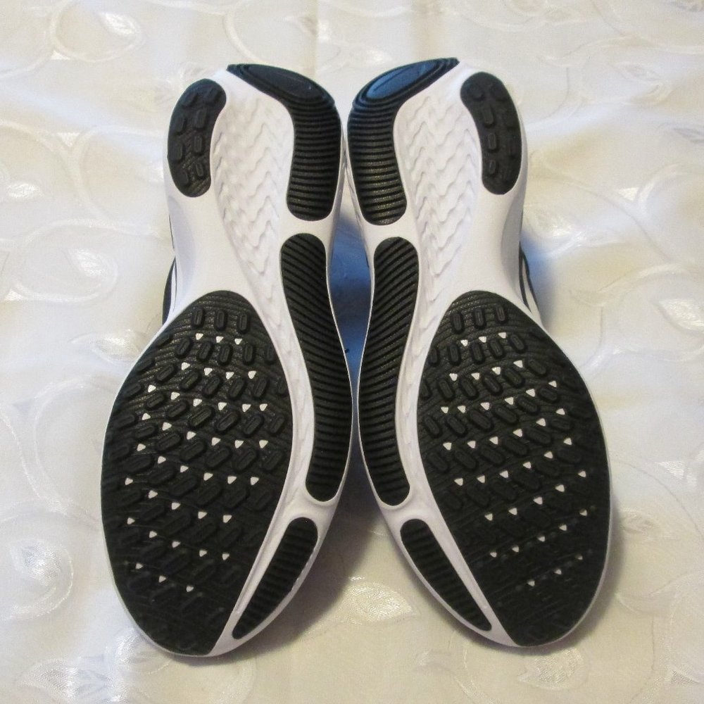 #SOLD# NIKE MEN’S REACT MILER – NWT 9 - Picture 5 of 12